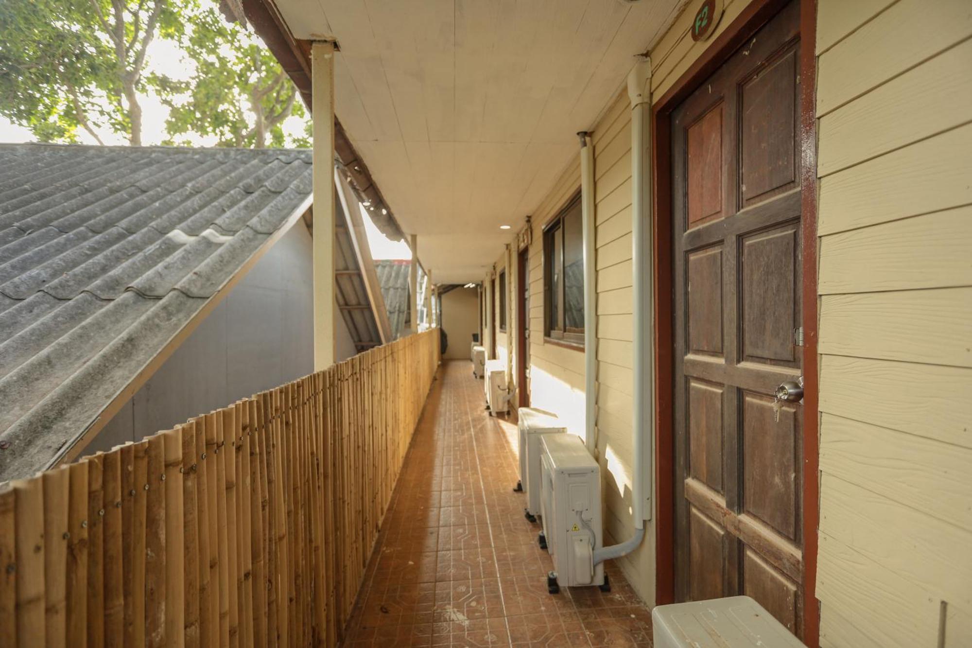 U'Re Holitel Hotell Haad Rin Rum bild